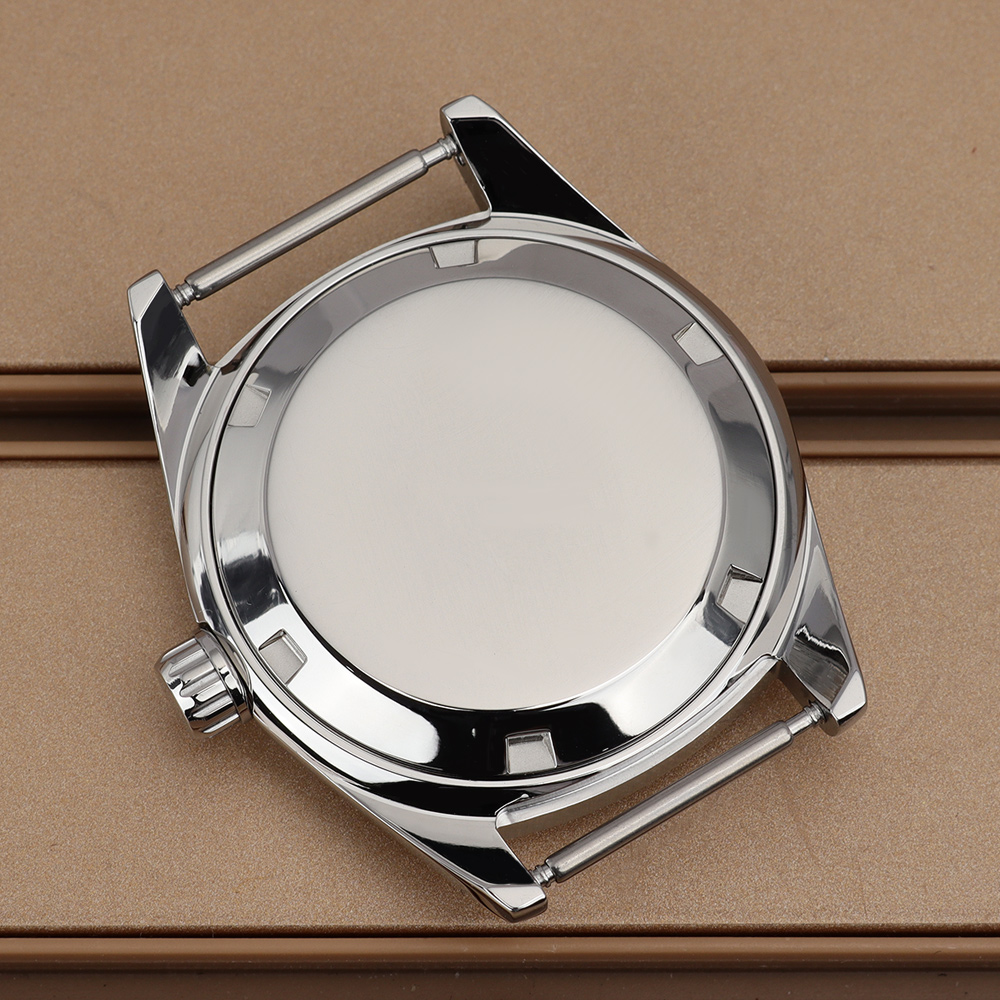 NH35 36 シルバーポリッシュ仕上げの時計ケース、NH3 - Reel Case のレビューと価格
