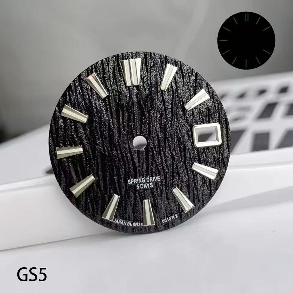 28.5mm グリーン夜光カレンダー機械式時計、GS ロゴ入 - Reel Case のレビューと価格